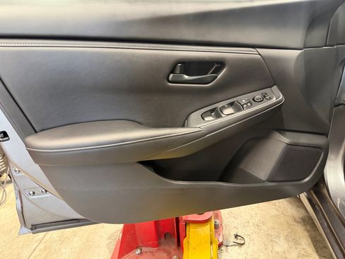 Used 2025 Nissan Sentra S FWD image 26