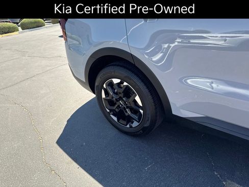 Certified 2025 Kia Sorento S FWD image 23