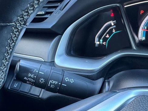 Used 2020 Honda Civic EX image 12
