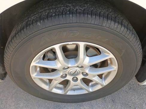 Used 2025 Chrysler Pacifica Select FWD image 12