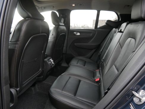 New 2026 Volvo XC40 B5 Core w/ Climate Package AWD/4WD image 6