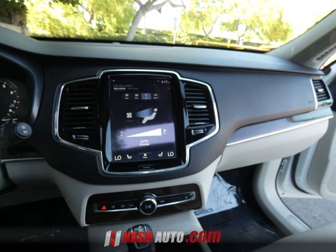 Used 2016 Volvo XC90 T6 Momentum w/ Momentum Plus Package AWD/4WD image 60
