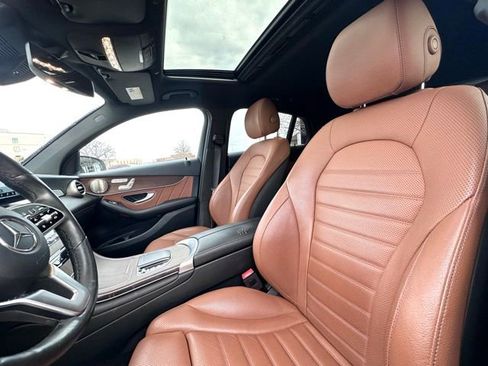 Used 2021 Mercedes-Benz GLC 300 4MATIC Coupe image 22