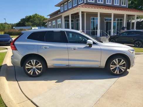 Used 2022 Volvo XC60 T8 Inscription w/ Advanced Package image 8