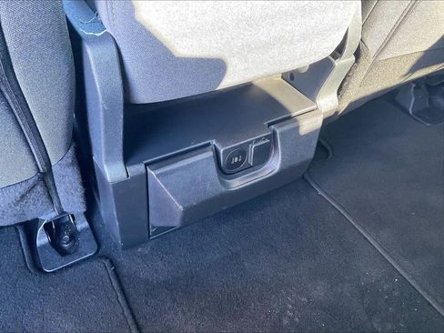 Used 2025 Ford F150 XLT w/ Equipment Group 301A Standard image 25