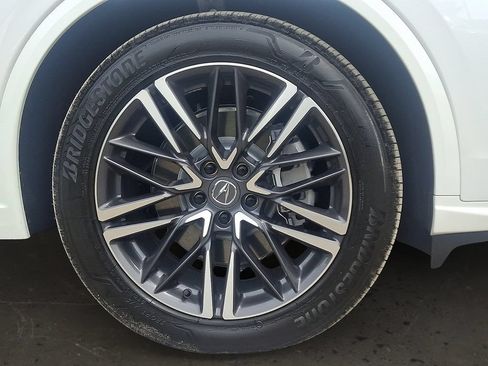 Used 2026 Acura MDX SH-AWD w/ Advance Package image 8