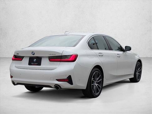 Used 2021 BMW 330i xDrive Sedan w/ Premium Package AWD/4WD image 5