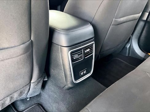 Used 2023 Dodge Charger SXT RWD image 33