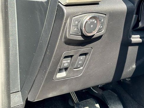 Used 2019 Ford F150 Lariat image 13