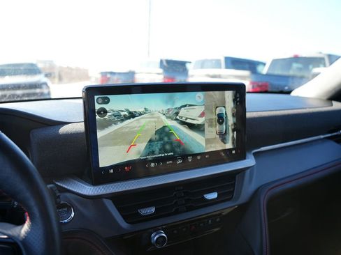 Used 2025 Ford Explorer ST-Line w/ ST-Line Street Pack image 15