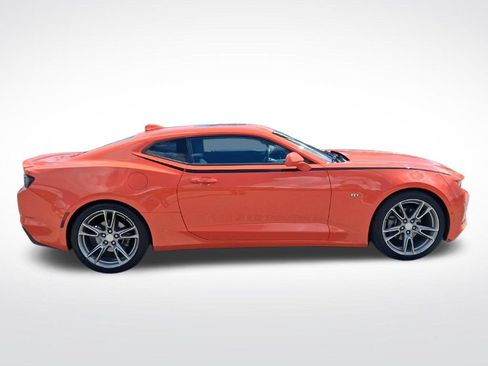 Used 2019 Chevrolet Camaro LT RWD image 4