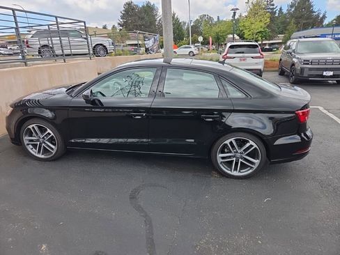 Used 2019 Audi A3 2.0T Titanium FWD image 3