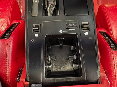 Used 1988 Chevrolet Corvette Convertible RWD image 21