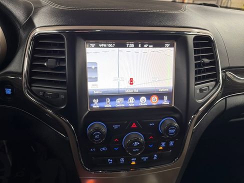 Used 2017 Jeep Grand Cherokee Overland image 20