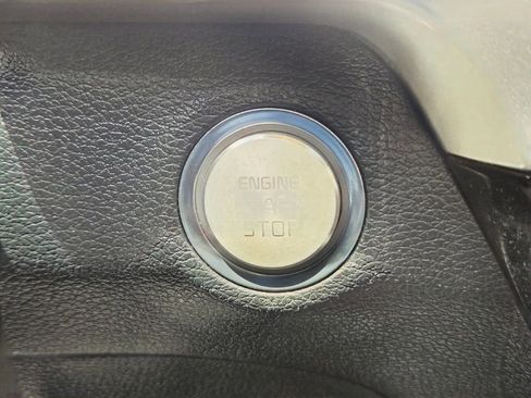 Used 2021 Kia Telluride S AWD/4WD image 35