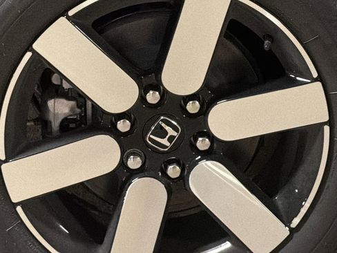 New 2026 Honda Prologue Touring image 5