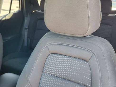 Used 2025 Chevrolet Equinox LT AWD/4WD image 13