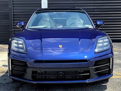 New 2025 Porsche Panamera 4 image 11