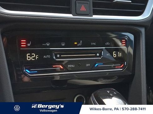 New 2026 Volkswagen Taos SE AWD/4WD image 13
