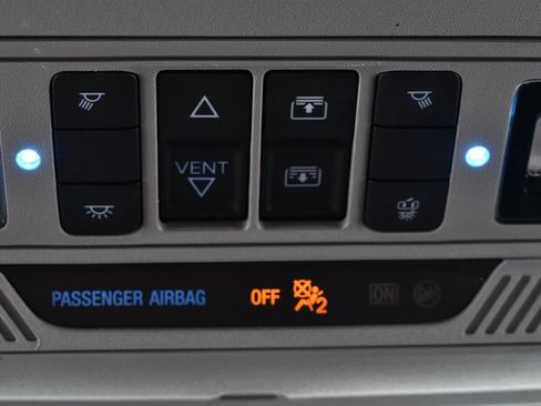 Used 2023 Ford Explorer XLT w/ Equipment Group 202A AWD/4WD image 35