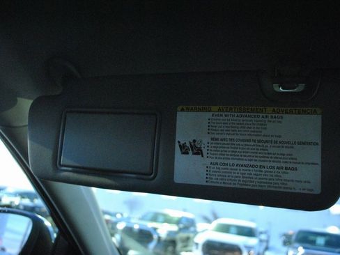 Used 2014 Toyota Highlander Limited image 31