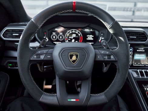 Used 2024 Lamborghini Urus Performante image 59