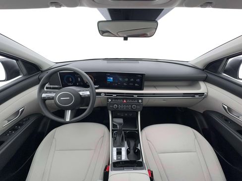 New 2026 Hyundai Tucson SE image 13