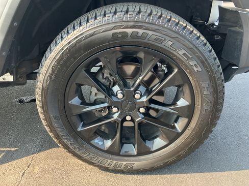 Used 2020 Jeep Gladiator Sport w/ Quick Order Package 24S AWD/4WD image 10