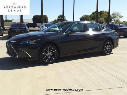 New 2025 Lexus ES 300h w/ Premium Package