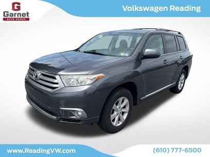 Used 2011 Toyota Highlander 4WD w/ Tech Pkg