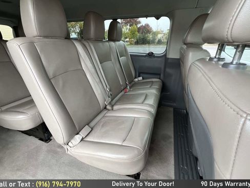 Used 2013 Nissan NV 3500 SL w/ Technology Pkg image 21