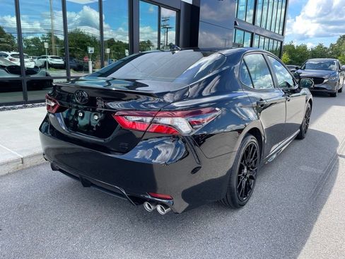 Used 2024 Toyota Camry SE w/ Convenience Package AWD/4WD image 4