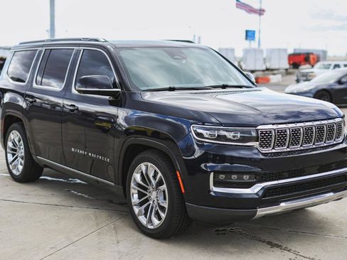 Used 2022 Jeep Grand Wagoneer Series II w/ Flexible Seating Group image 72