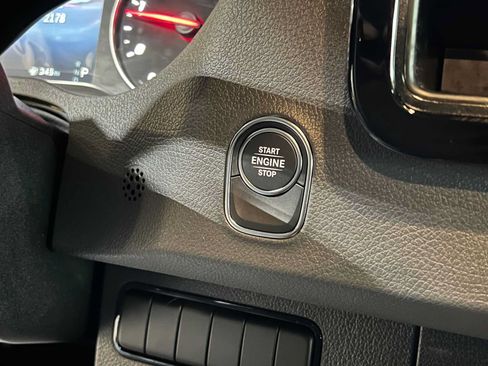 Used 2025 Mercedes-Benz Sprinter 2500 image 29