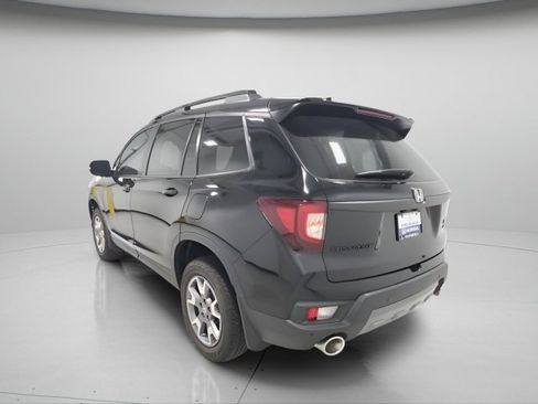 Used 2023 Honda Passport TrailSport image 8