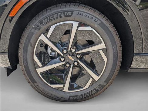 New 2025 Chevrolet Equinox EV LT FWD image 9