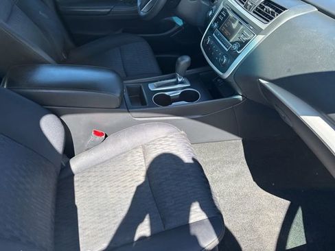 Used 2018 Nissan Altima 2.5 S w/ S Convenience Package FWD image 34