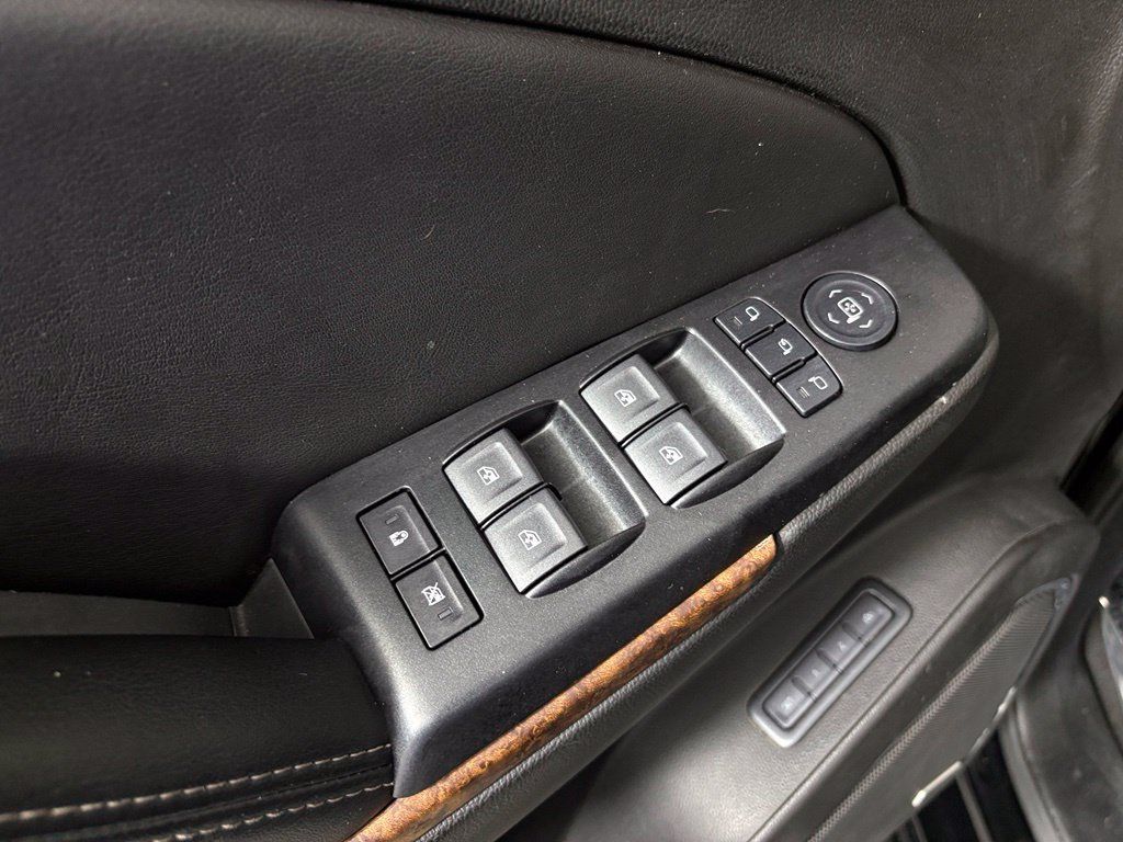 Certified 2020 Chevrolet Tahoe Premier AWD/4WD image 17