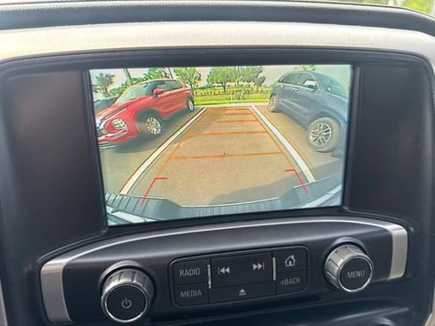 Used 2017 GMC Sierra 1500 SLT w/ SLT Premium Package AWD/4WD image 12
