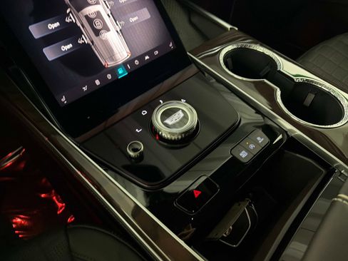 Used 2026 Cadillac Escalade Platinum Sport w/ LPO, ONYX Package image 47