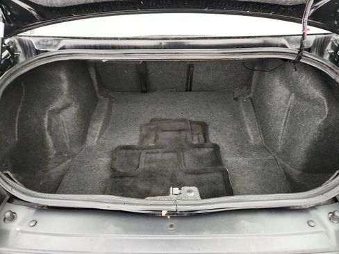 Used 2015 Dodge Challenger SXT RWD image 24