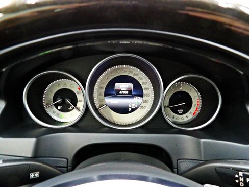 Used 2016 Mercedes-Benz E 400 Coupe image 13