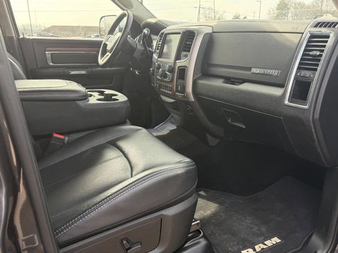 Used 2018 RAM 2500 Laramie image 15