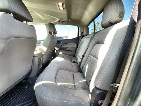 Used 2020 GMC Canyon SLE w/ Elevation Edition image 22