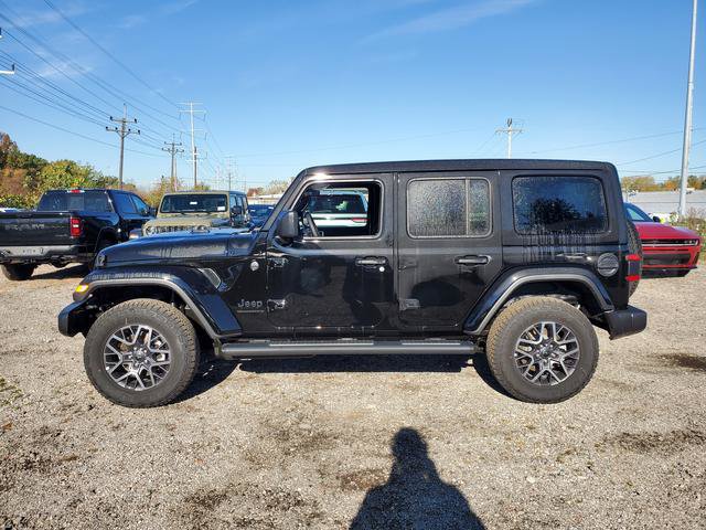 New 2026 Jeep Wrangler Unlimited Sahara w/ Technology Group AWD/4WD image 3