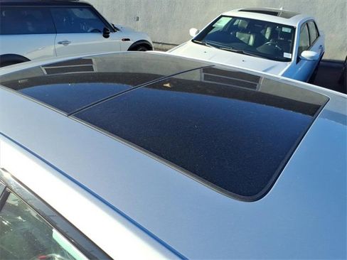 Used 2023 Chrysler 300 S image 8