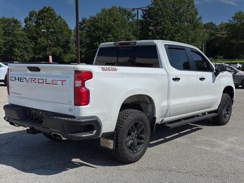 Used 2024 Chevrolet Silverado 1500 LT Trail Boss w/ Convenience Package II AWD/4WD image 8