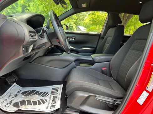 Used 2023 Honda HR-V Sport image 12