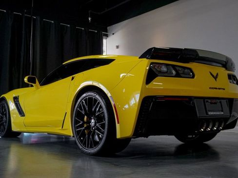 Used 2017 Chevrolet Corvette Z06 RWD image 36