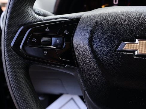 Certified 2025 Chevrolet Trax LT FWD image 34